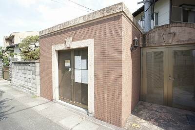 物件外観写真2　(ごみステーション)