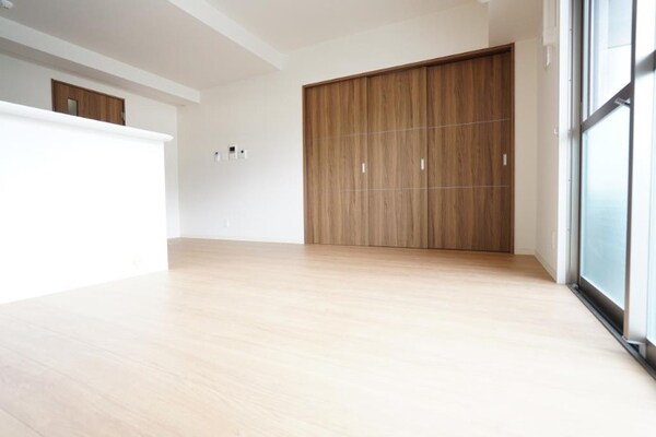 居室・リビング(同型参照)