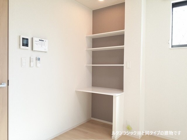 物件内観写真11　(同型イメージ)