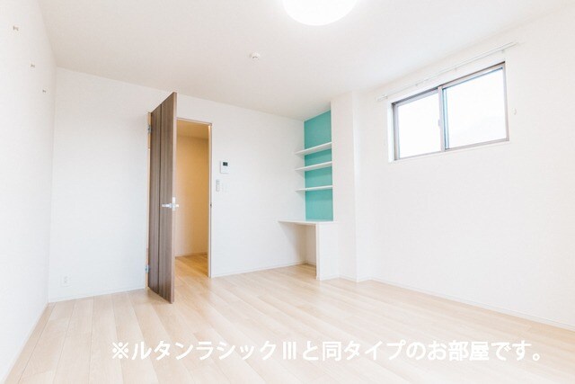 物件内観写真3　(同型イメージ)