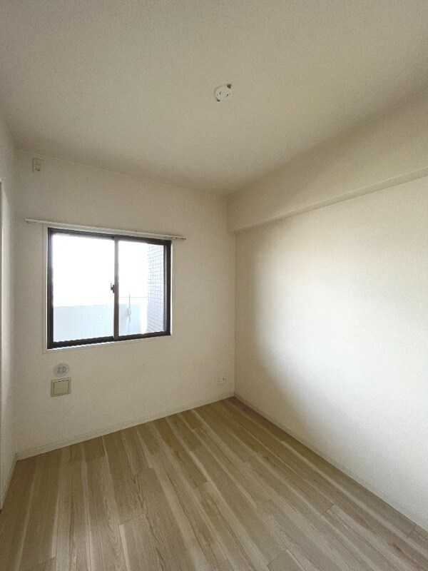 物件内観写真8　(別号室)