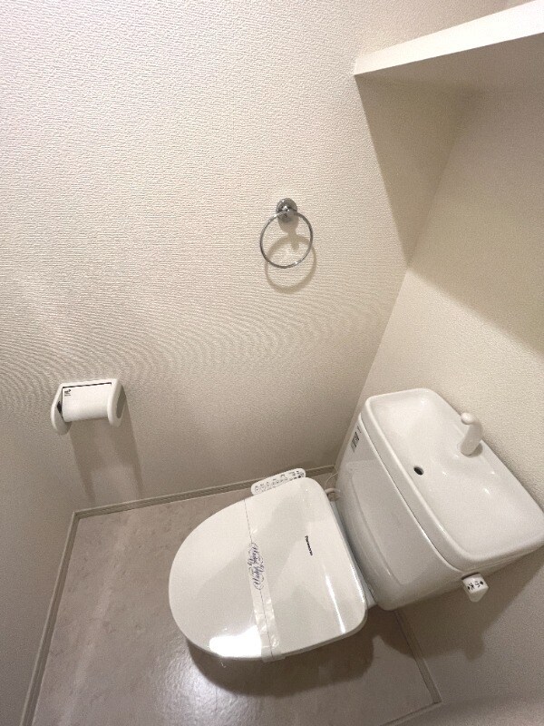 物件内観写真12　(別号室)