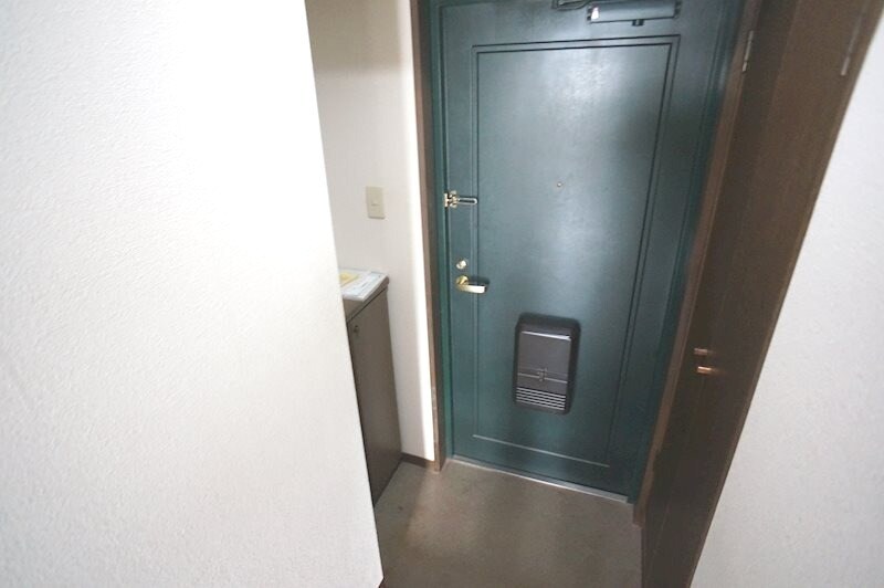 物件内観写真2　(別号室)