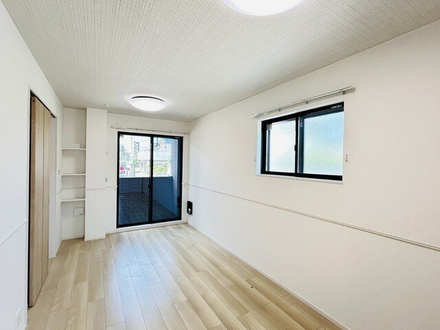 物件内観写真3　(同型イメージ)