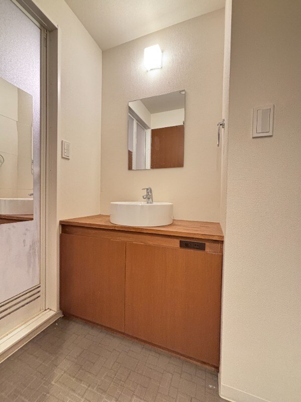 物件内観写真6　(601号室　写真)