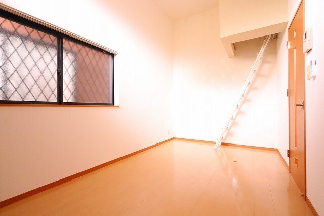 物件内観写真5　(別号室)