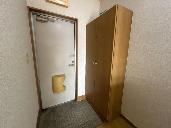 玄関(別号室)