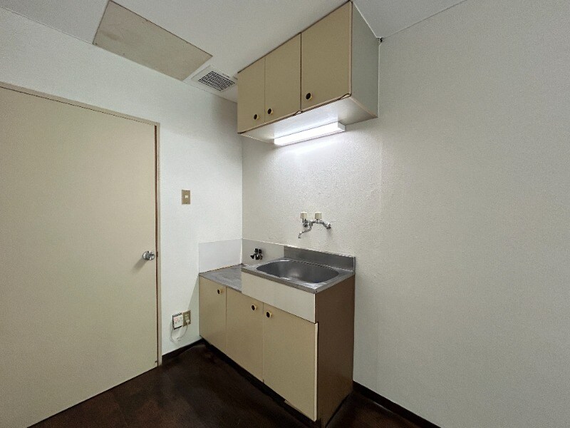 物件内観写真3　(別号室)