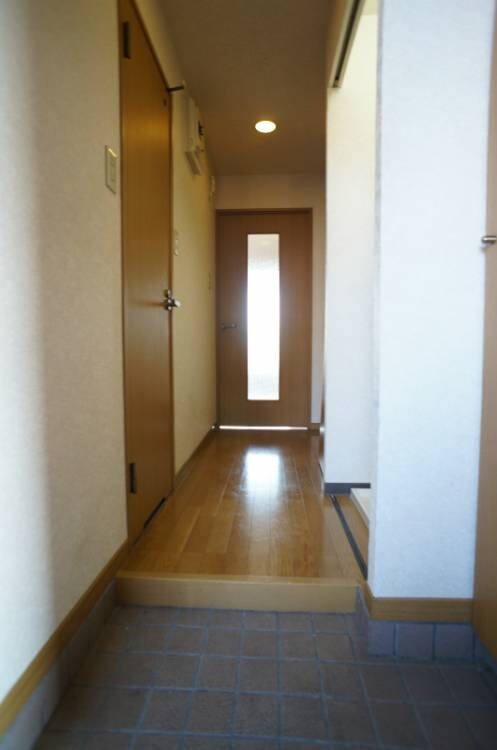 物件内観写真2　(別号室)