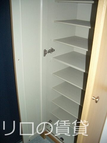 物件内観写真4　(別号室)