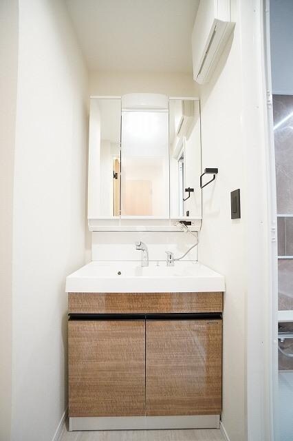 物件内観写真9　(別号室)