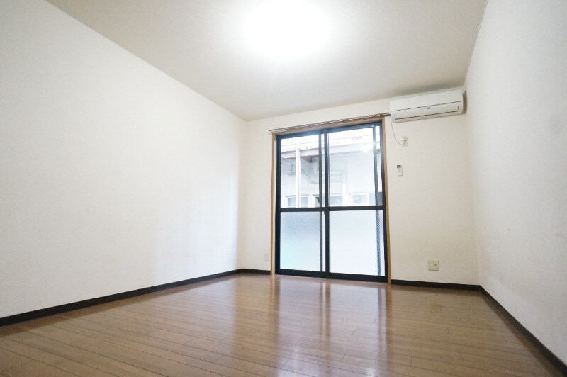 物件内観写真3　(別号室イメージ)