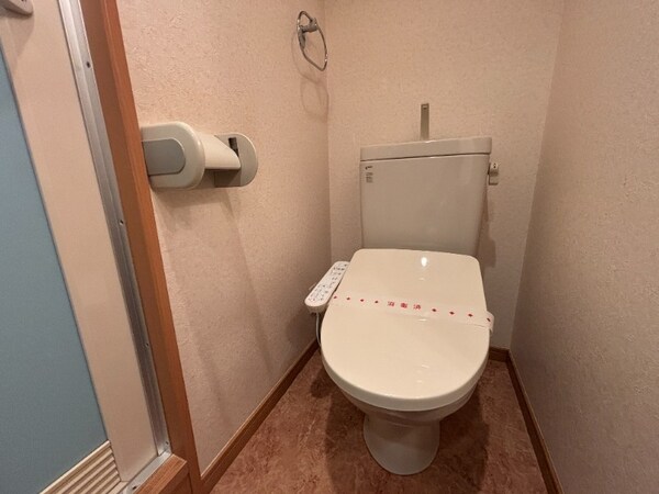 トイレ(同型イメージ)
