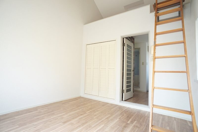 物件内観写真3　(別号室)