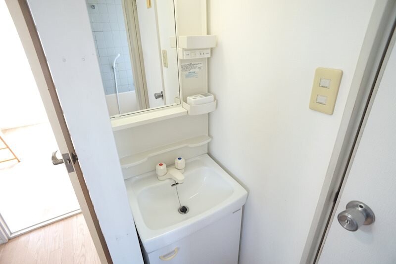 物件内観写真9　(別号室)