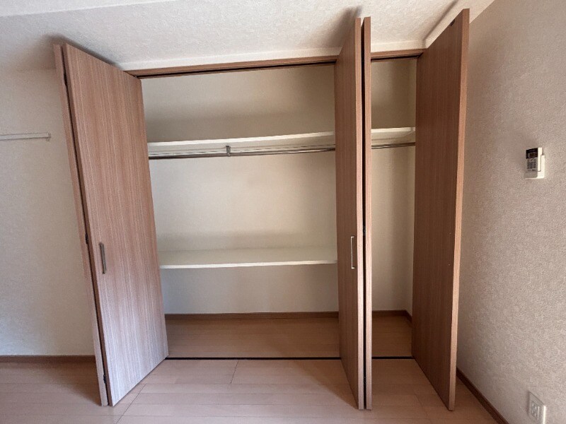 物件内観写真12　(別号室)