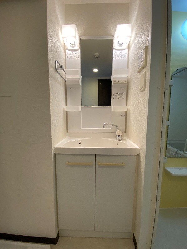 物件内観写真9　(別号室)