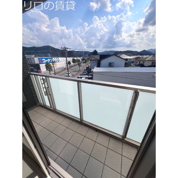 バルコニー(別部屋参照)
