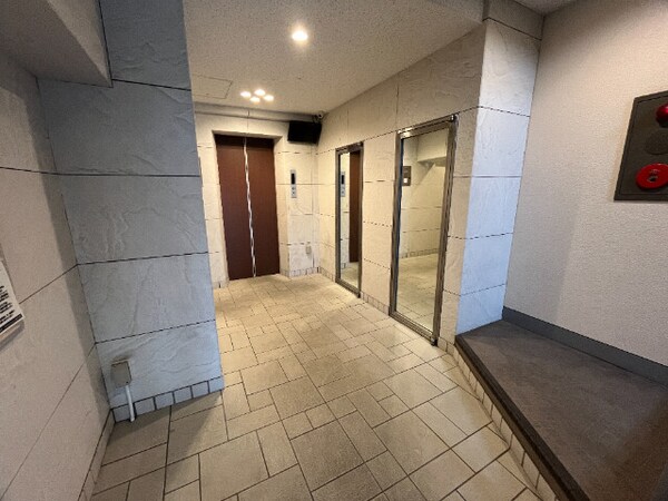 エントランス(エントランス)