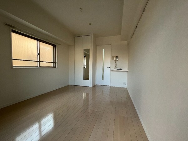 居室・リビング(別号室)