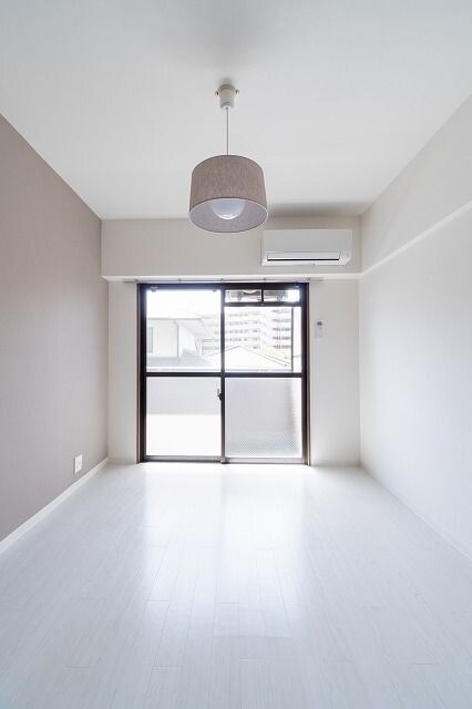 物件内観写真8　(別号室タイプ)