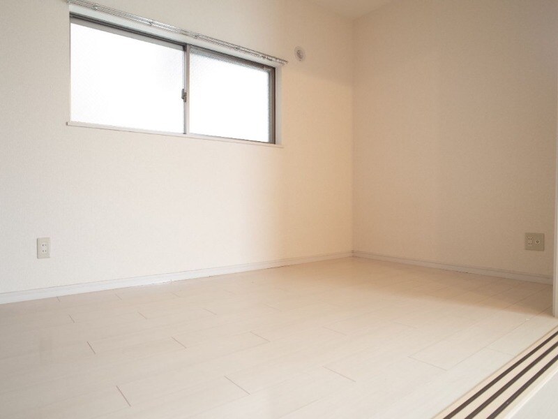 物件内観写真9　(別号室)