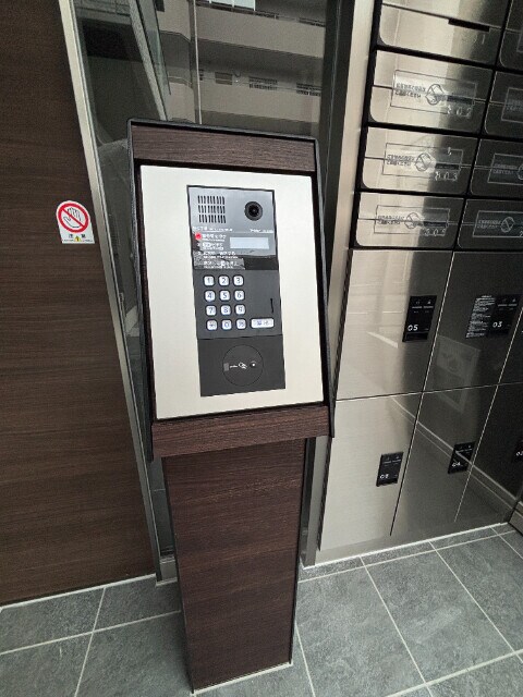 物件外観写真2　(エントランス)