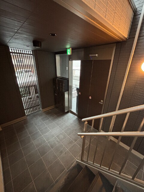 物件外観写真4　(ロビー)