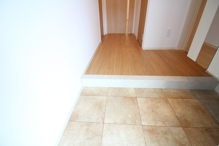 物件内観写真2　(別号室)