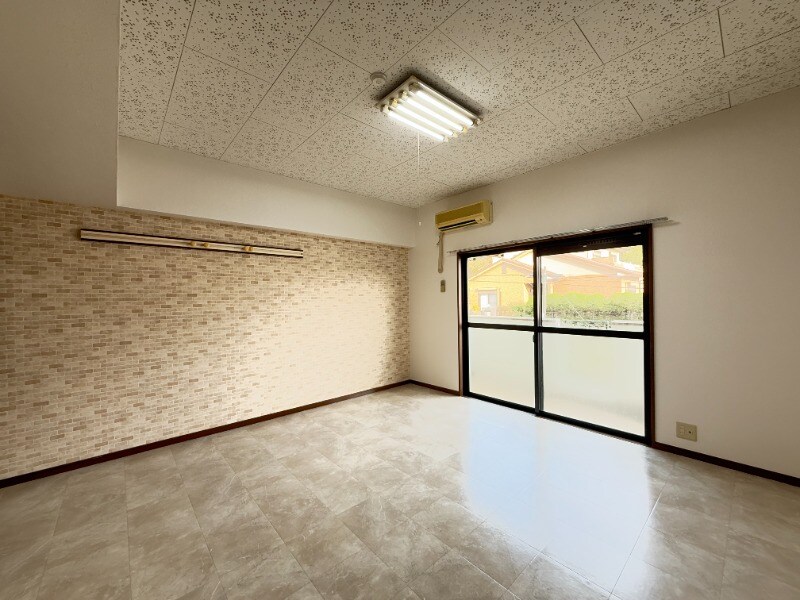 物件内観写真6　(現状優先)