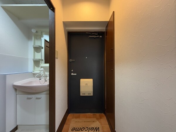 玄関(現状優先)