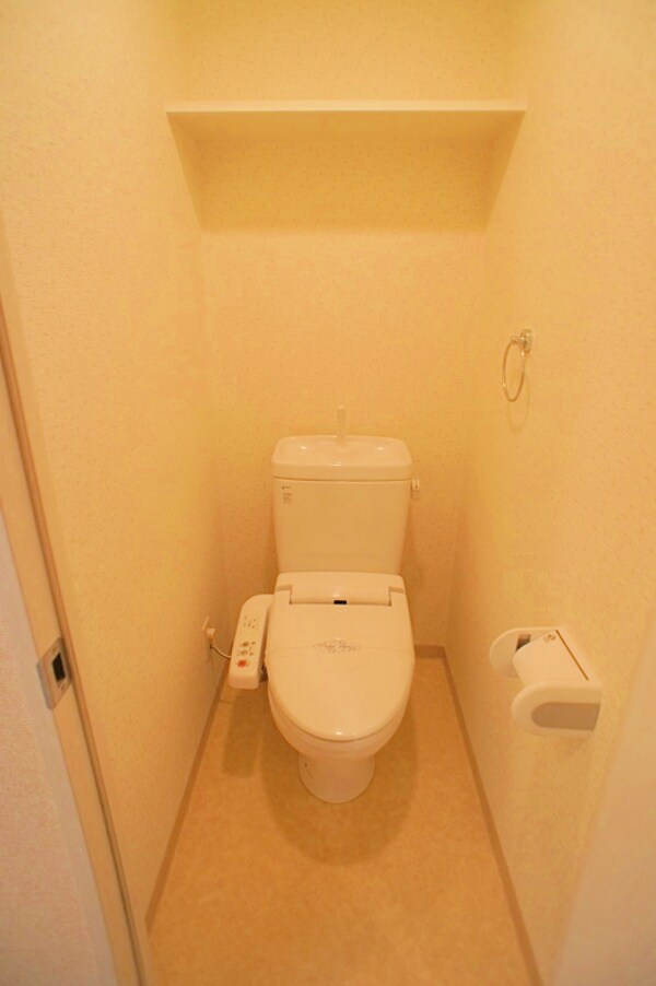 トイレ(同型イメージ)