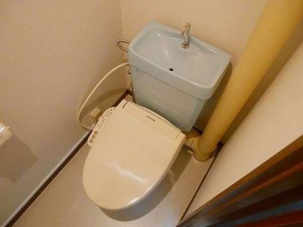 トイレ(温水洗浄便座)