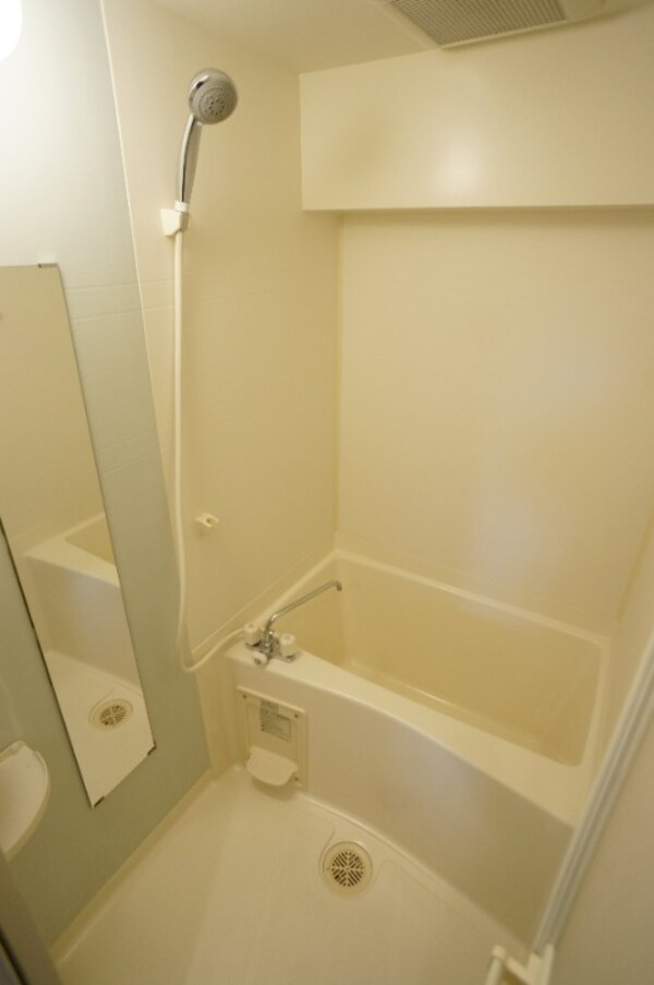 バス／シャワールーム等(同型イメージ)