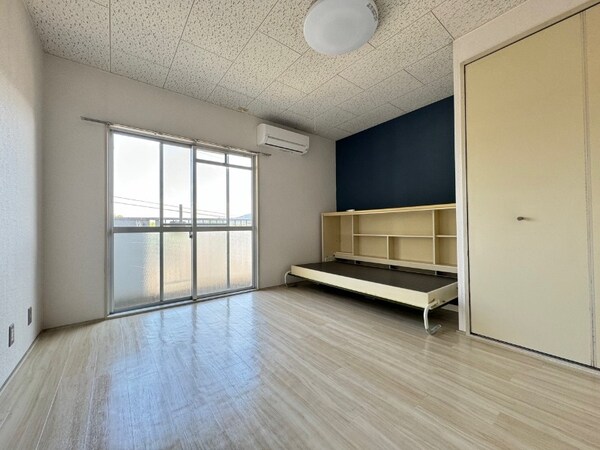 居室・リビング(別号室イメージ)