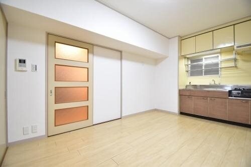 物件内観写真3　(別号室イメージ)