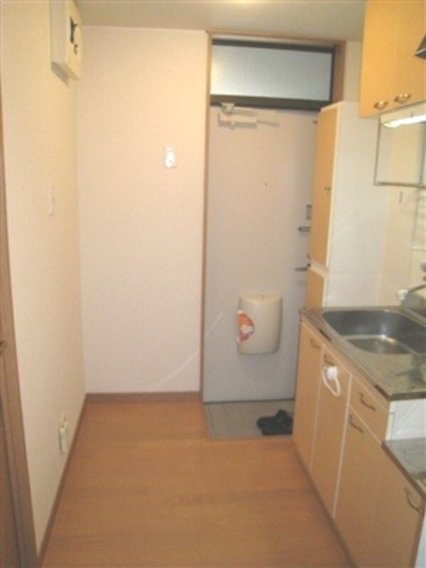 物件内観写真2　(別号室イメージ)