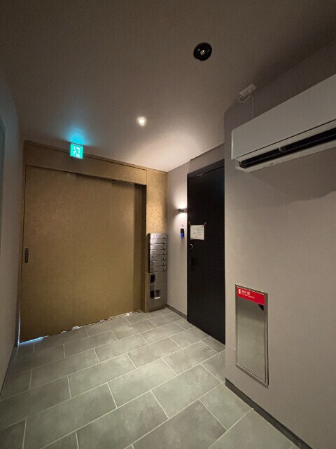 物件外観写真2　(エントランス)