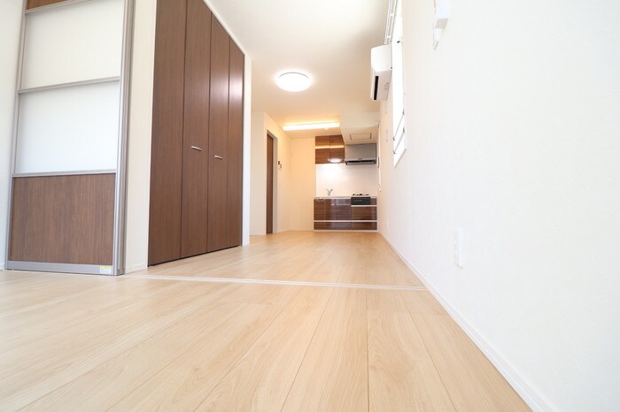 物件内観写真3　(同型イメージ)