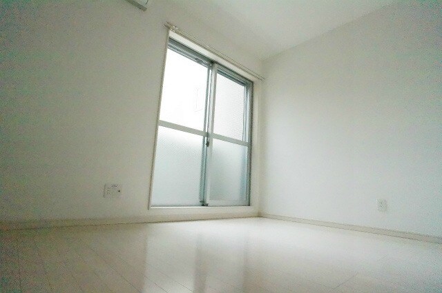 物件内観写真3　(別号室イメージ)