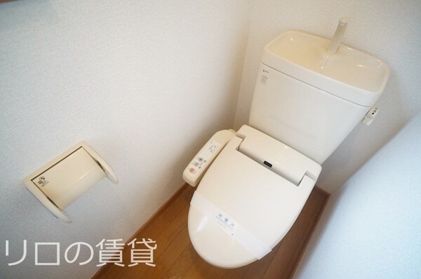 トイレ(※同型タイプ)