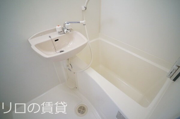 バス／シャワールーム等(※同型タイプ)