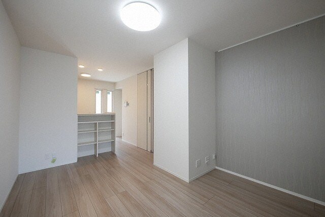 物件内観写真3　(別号室イメージ)