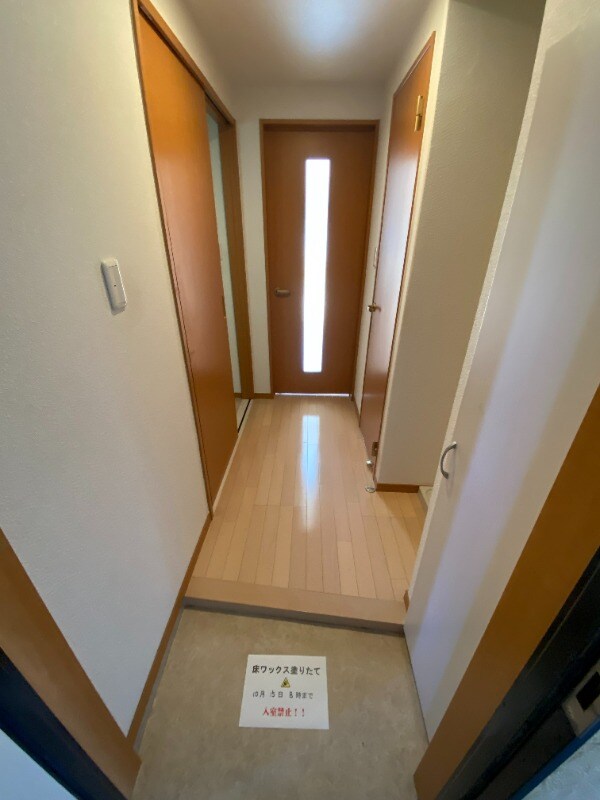 物件内観写真2　(別号室)