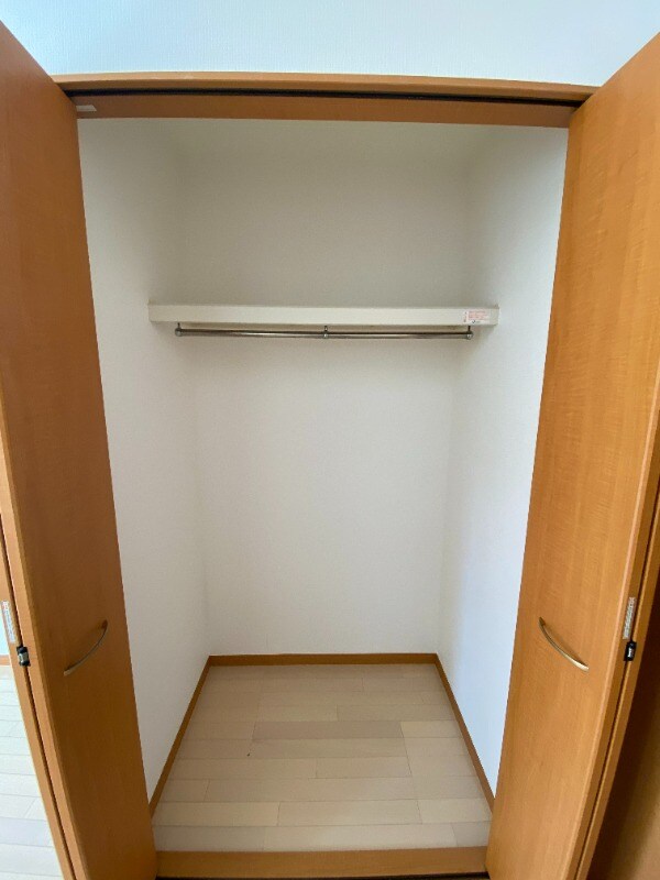 物件内観写真8　(別号室)