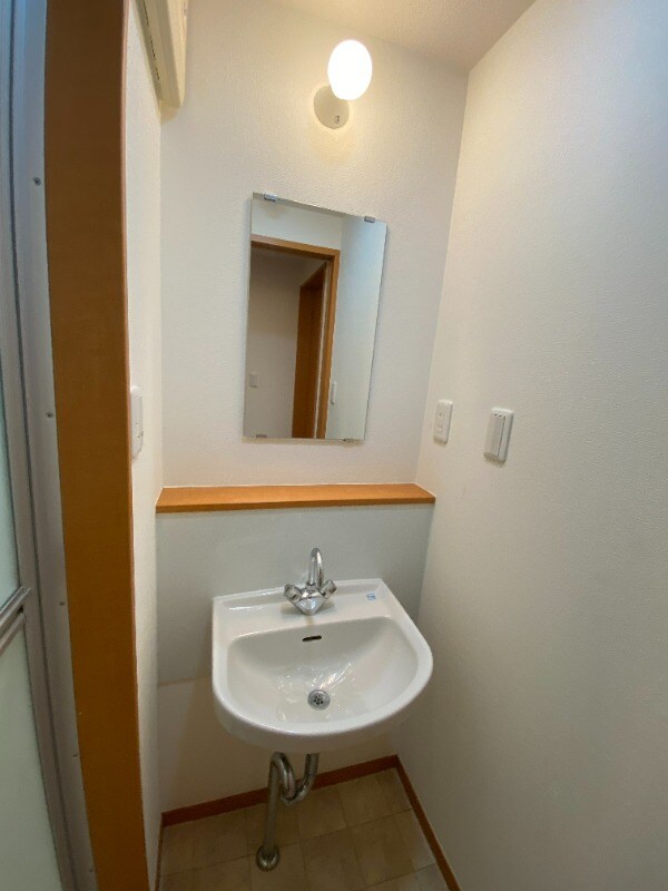 物件内観写真9　(別号室)