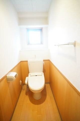 物件内観写真10　(別号室)