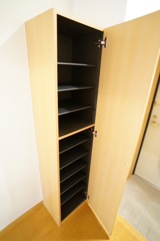 物件内観写真11　(別号室)