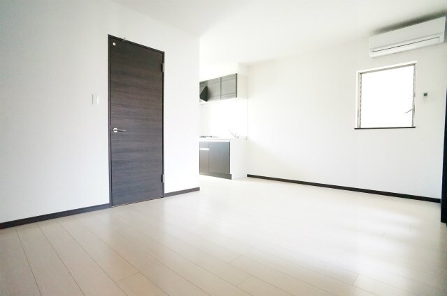 物件内観写真3　(別号室)