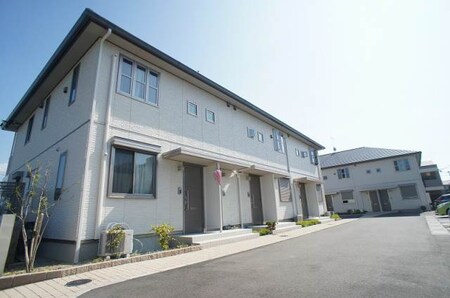 シャーメゾン湊A外観写真